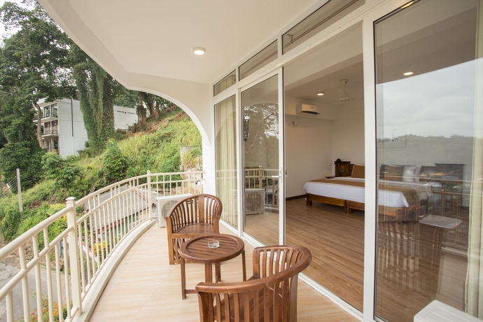 Imagen de la habitación del Hotel Sandriana Lake View. Foto 6