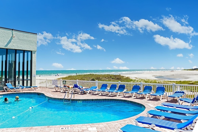 Imagen general del Hotel Sands Beach Club. Foto 1