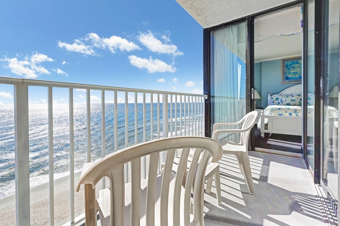 Imagen de la habitación del Hotel Sands Beach Club. Foto 16