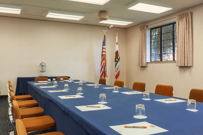 Imagen de los interiores del Hotel Sands Inn and Suites. Foto 9