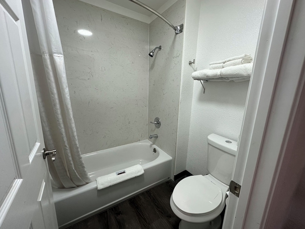 Imagen de la habitación del Hotel Sands Motel, Livermore. Foto 12