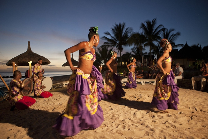 Imagen de los exteriores del Hotel Sands Suites Resort and Spa. Foto 7