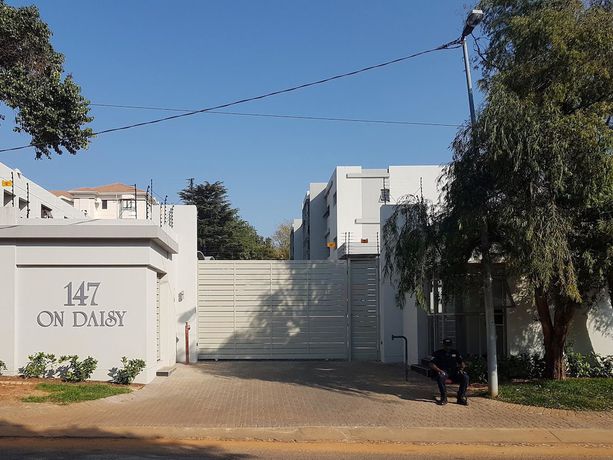 Imagen general del Hotel Sandton Executive Suites on Daisy. Foto 2