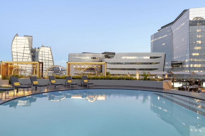 Imagen de la piscina del Hotel Sandton Sun and Towers. Foto 19