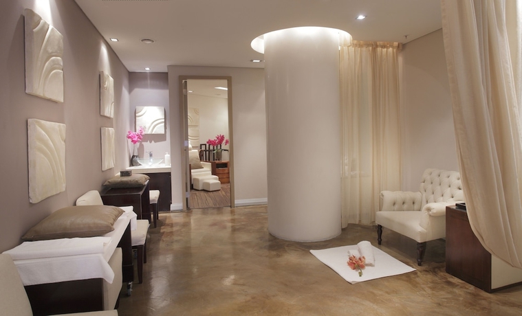 Imagen de los interiores del Hotel Sandton Sun and Towers. Foto 17