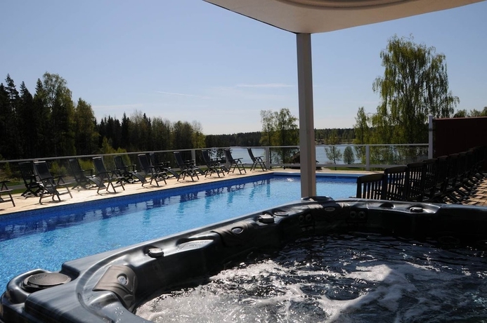 Imagen de la piscina del Hotel Sandvik G&aring;rd. Foto 17