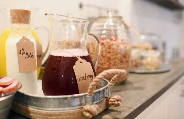 Imagen del bar/restaurante del Hotel Sandwich Inn and Suites. Foto 3