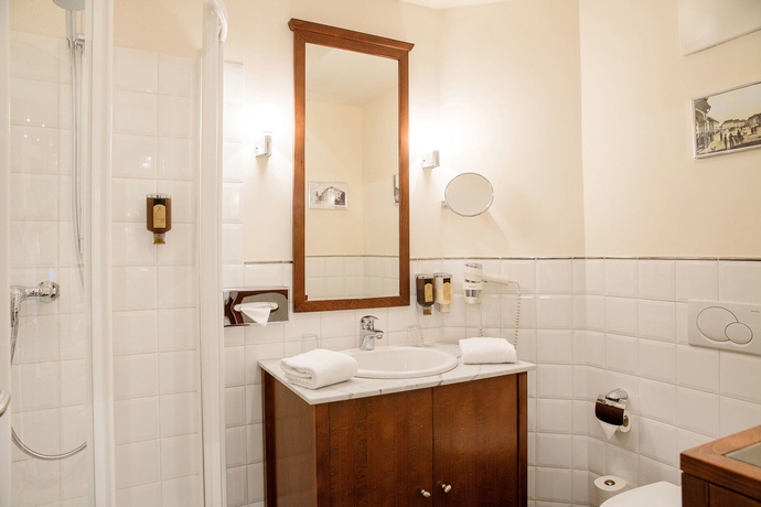 Imagen de la habitación del Hotel Sandwirth. Foto 13