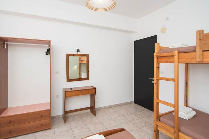 Imagen de la habitación del Hotel Sandy Beach Annexe. Foto 17