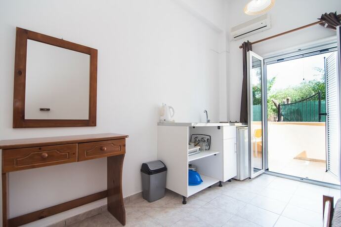 Imagen general del Hotel Sandy Beach Annexe. Foto 8