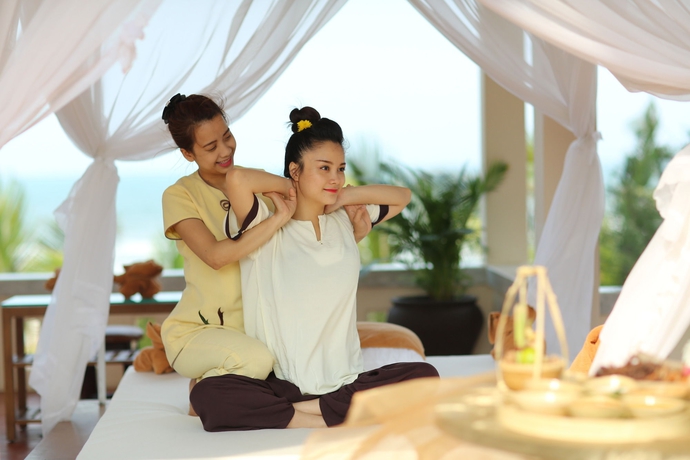 Imagen de la piscina del Hotel Sandy Beach Resort Da Nang. Foto 9