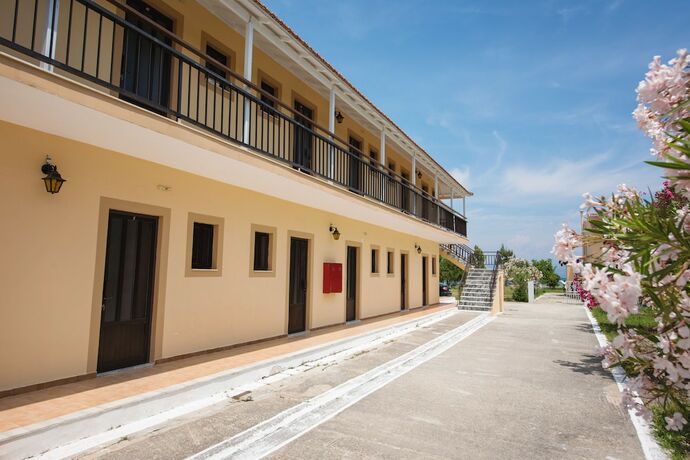 Imagen general del Hotel Sandy Beach Studios. Foto 2