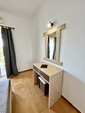 Imagen general del Hotel Sandy Beach Studios. Foto 9