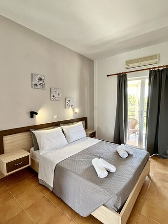 Imagen general del Hotel Sandy Beach Studios. Foto 10