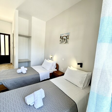 Imagen de la habitación del Hotel Sandy Beach Studios. Foto 20