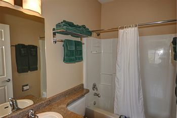 Imagen de la habitación del Hotel Sandy Beach Suites. Foto 8