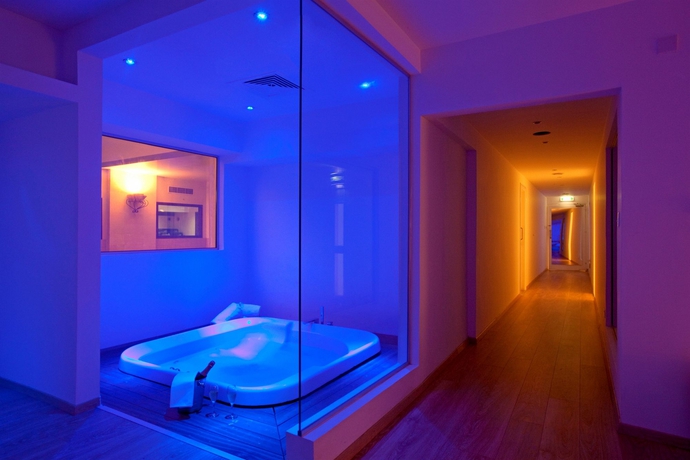 Imagen de la piscina del Hotel Sandy Beach and Spa - Ex Sentido. Foto 15