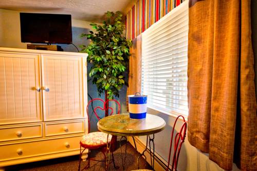 Imagen de la habitación del Hotel Sandy Cove Inn. Foto 14