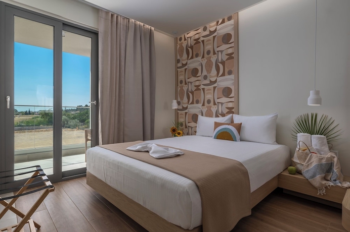 Imagen de la habitación del Hotel Sandy Seaside Suites. Foto 3