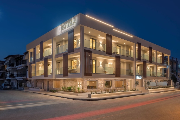 Imagen general del Hotel Sandy Seaside Suites. Foto 1