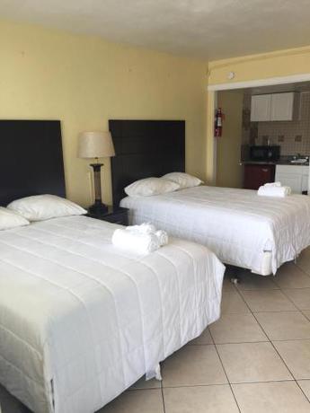 Imagen general del Hotel Sandy Shores Resort. Foto 4