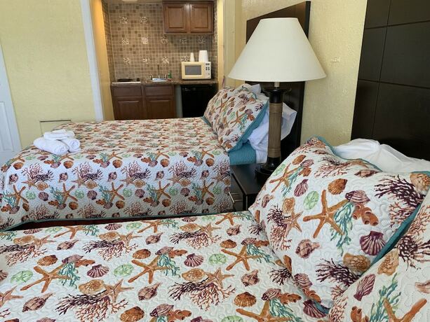 Imagen de la habitación del Hotel Sandy Shores Resort Motel. Foto 20