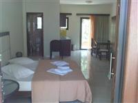 Imagen de la habitación del Hotel Sandy Suites. Foto 3