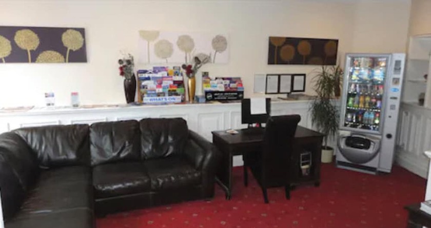 Imagen de los interiores del Hotel Sandyford. Foto 13