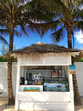 Imagen del bar/restaurante del Hotel Sandyport Beach Resort. Foto 3