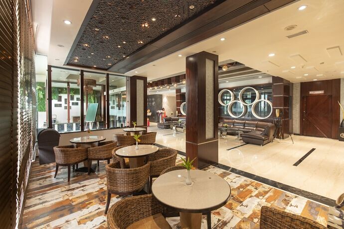 Imagen general del Hotel Sandy's Tower. Foto 11