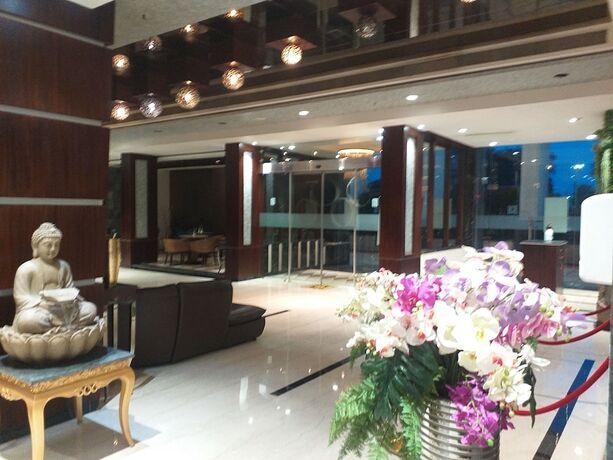 Imagen general del Hotel Sandy's Tower. Foto 12