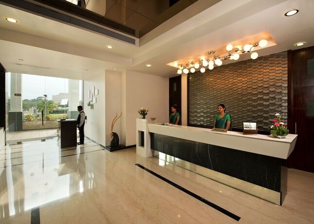 Imagen de los interiores del Hotel Sandy's Tower. Foto 30