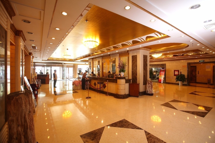 Imagen de los interiores del Hotel Sanfod Qingdao. Foto 15