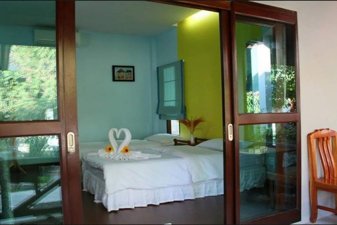 Imagen de la habitación del Hotel Sang Aroon Bungalow. Foto 5