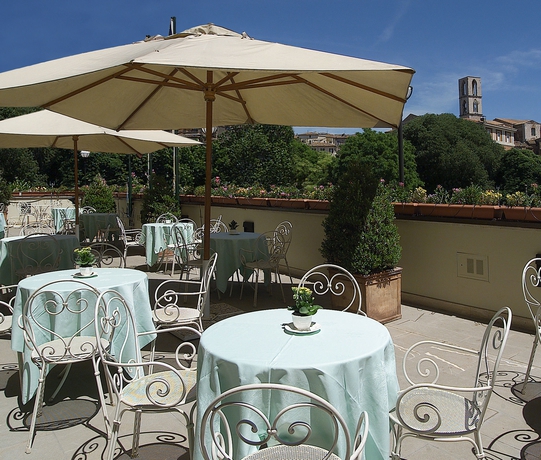 Imagen de los exteriores del Hotel Sangallo Palace. Foto 13