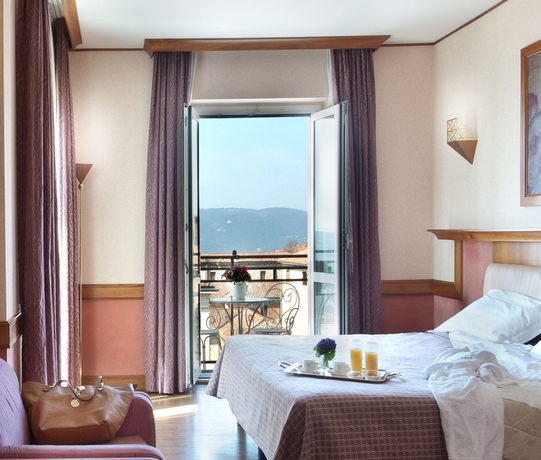 Imagen de la habitación del Hotel Sangallo Palace. Foto 11