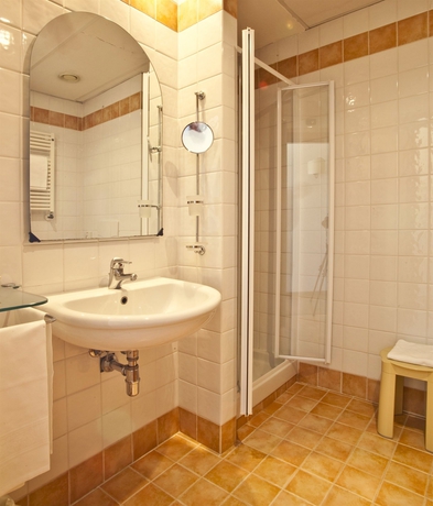 Imagen de la habitación del Hotel Sangallo Park. Foto 11