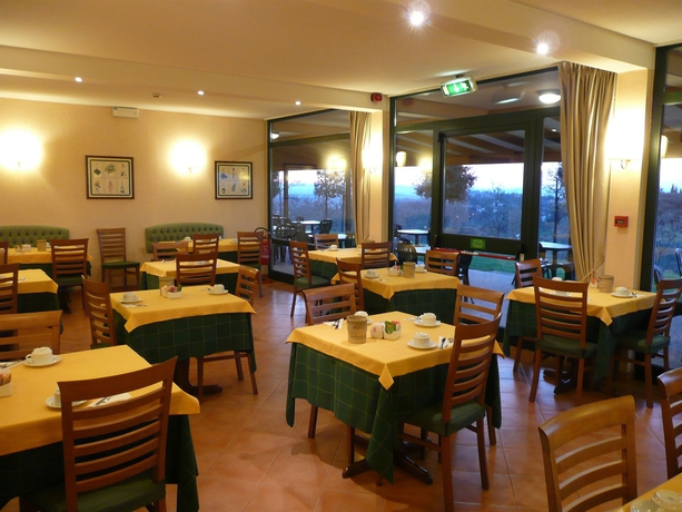 Imagen del bar/restaurante del Hotel Sangallo Park. Foto 5