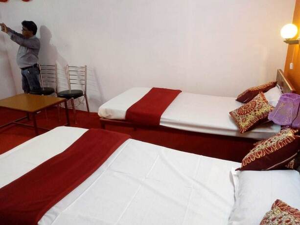Imagen general del Hotel Sangam Kumbh Camp. Foto 16