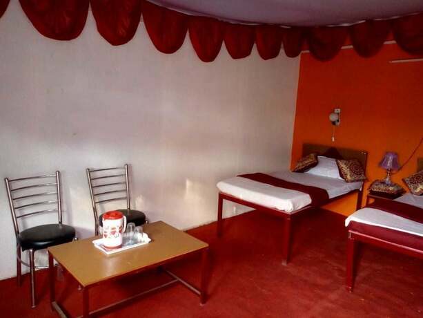 Imagen de la habitación del Hotel Sangam Kumbh Camp. Foto 20