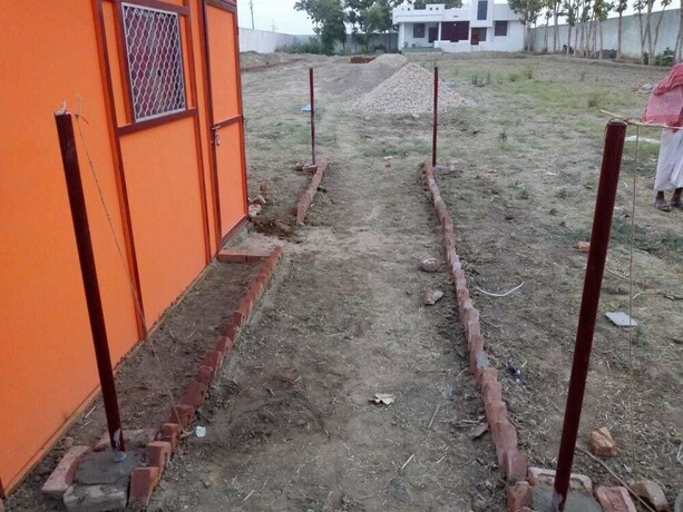 Imagen de los exteriores del Hotel Sangam Kumbh Camp. Foto 22