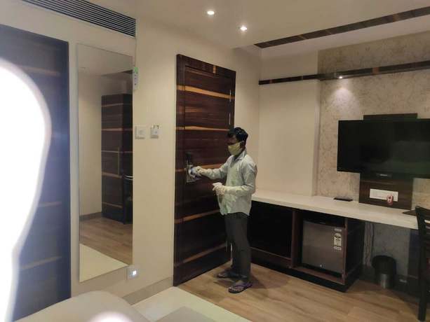 Imagen de los interiores del Hotel Sangat Regency. Foto 17