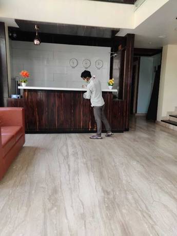Imagen de los interiores del Hotel Sangat Regency. Foto 19
