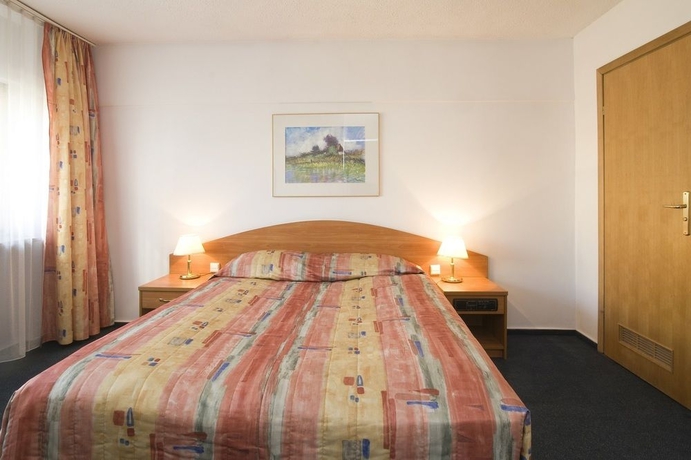 Imagen de la habitación del Hotel Sangate Airport. Foto 5