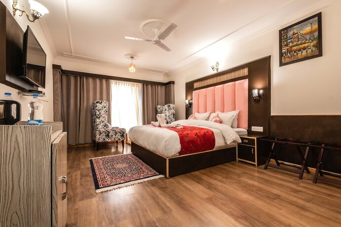 Imagen general del Hotel Sangaylay Palace. Foto 12