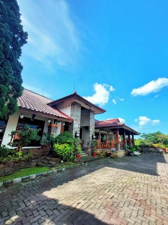 Imagen general del Hotel Sangga Buana Resort And Convention. Foto 5