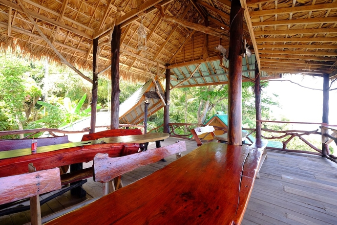 Imagen del bar/restaurante del Hotel Sanggaou Bungalows. Foto 3