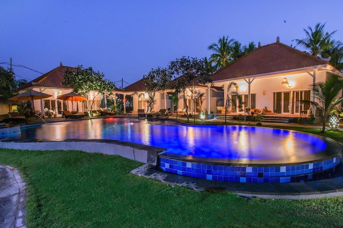 Imagen general del Hotel Sanghyang Bay Villas. Foto 1