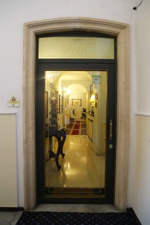 Imagen general del Hotel Sangiuliano. Foto 5