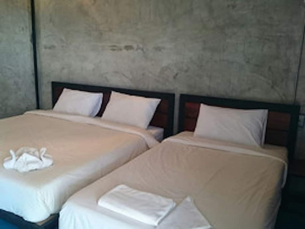 Imagen de la habitación del Hotel Sangkhlakiri Resort. Foto 7